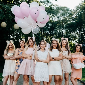 <script type="text/javascript">amzn_assoc_ad_type ="responsive_search_widget"; amzn_assoc_tracking_id ="weddix"; amzn_assoc_marketplace ="amazon"; amzn_assoc_region ="DE"; amzn_assoc_placement =""; amzn_assoc_search_type = "search_widget";amzn_assoc_width ="auto"; amzn_assoc_height ="auto"; amzn_assoc_default_search_category =""; amzn_assoc_default_search_key ="Junggesellenabschied";amzn_assoc_theme ="light"; amzn_assoc_bg_color ="FFFFFF"; </script><script src="https://z-eu.amazon-adsystem.com/widgets/q?ServiceVersion=20070822&Operation=GetScript&ID=OneJS&WS=1&Marketplace=DE"></script>