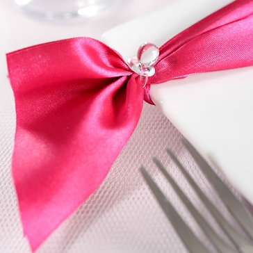 Tischband in Pink aus Satin