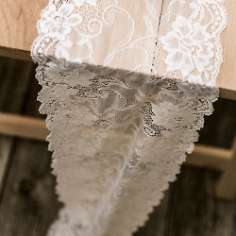 Tischband Spitze Creme
