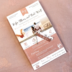 Hochzeitseinladung als Fotokarte mit rosa Textdruck