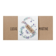 Bl&uuml;ten verzierte Einladungskarte