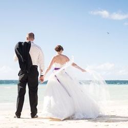 Adina und Marco - Wunderschöne Hochzeit am weißen Sandstrand