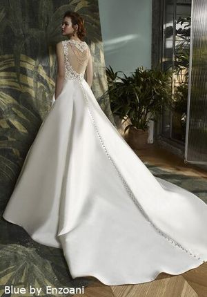 Rückenansicht Hochzeitskleid mit Taschen