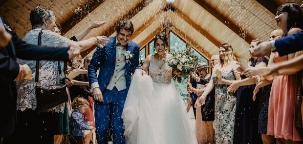 Im Trend: Micro Weddings als Alternative zu großen Hochzeitsfesten
